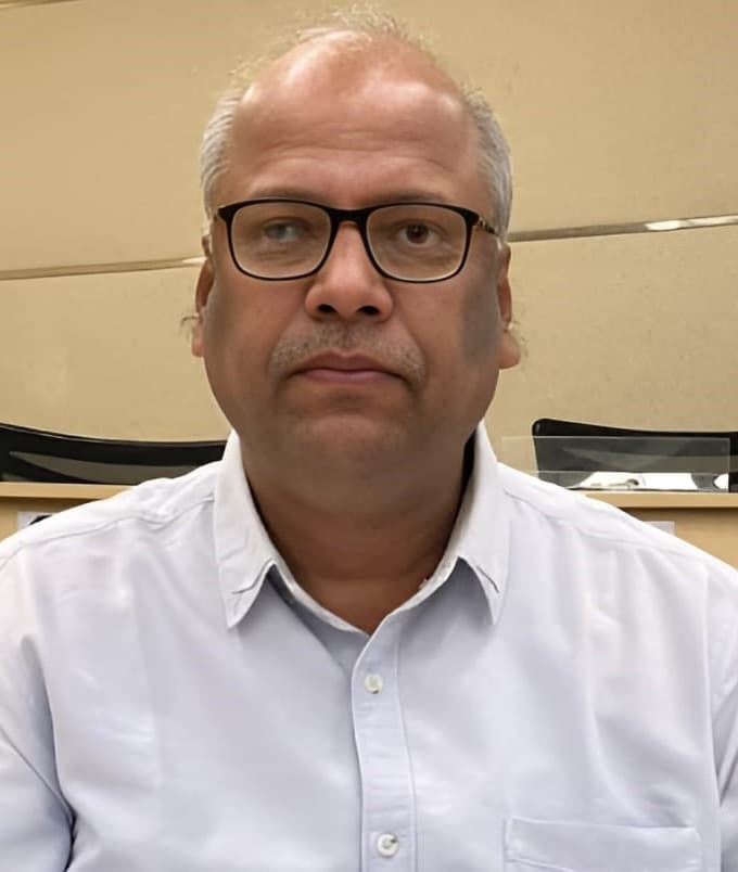 Dr Shashiranjan Akela